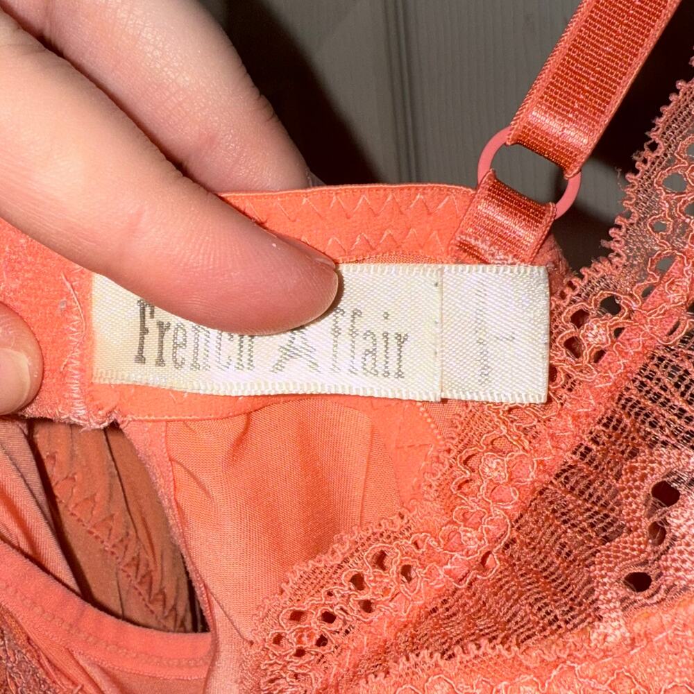 French Affair Peach Slip Push Up w/ Lace Sz Large - Picture 4 of 5